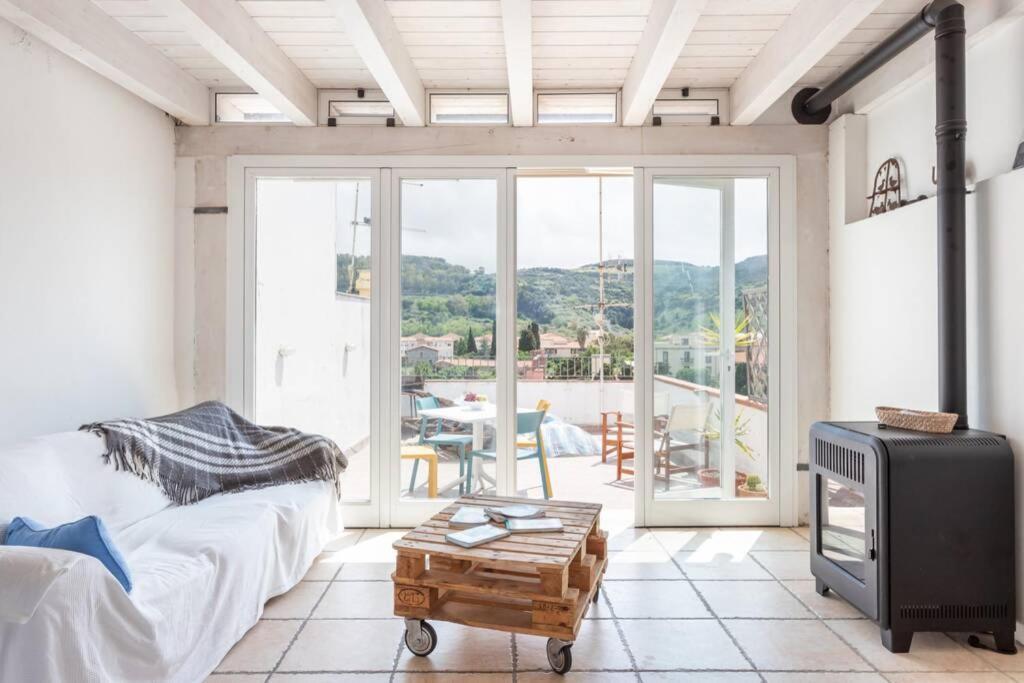 The Enchanting Sunset Bosa Exterior photo